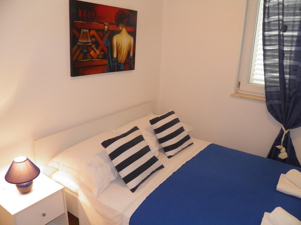 Apartments Perla Dinjiska Bilik gambar