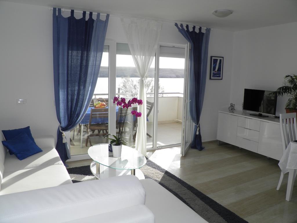 Apartments Perla Dinjiska Bilik gambar