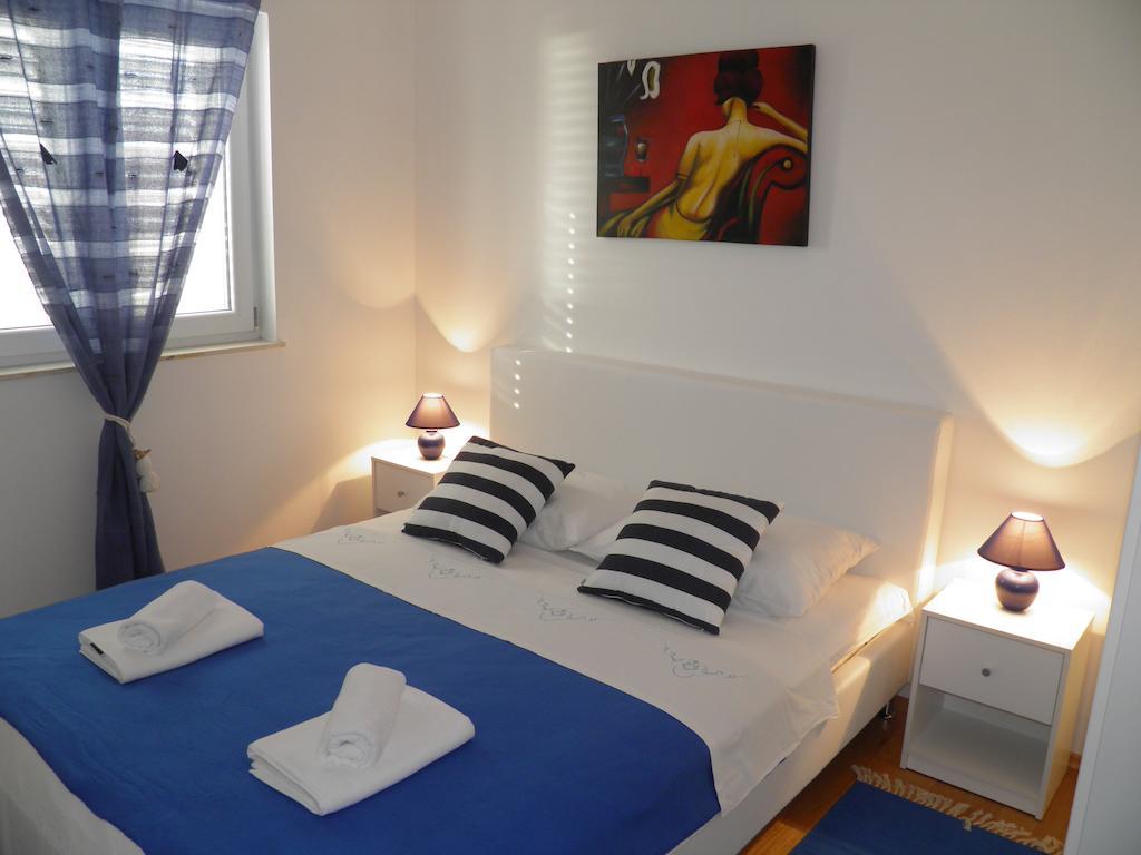 Apartments Perla Dinjiska Bilik gambar