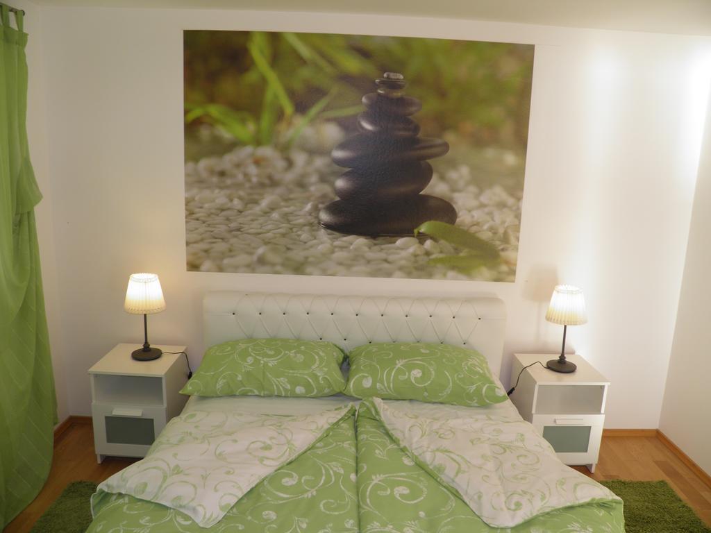 Apartments Perla Dinjiska Luaran gambar