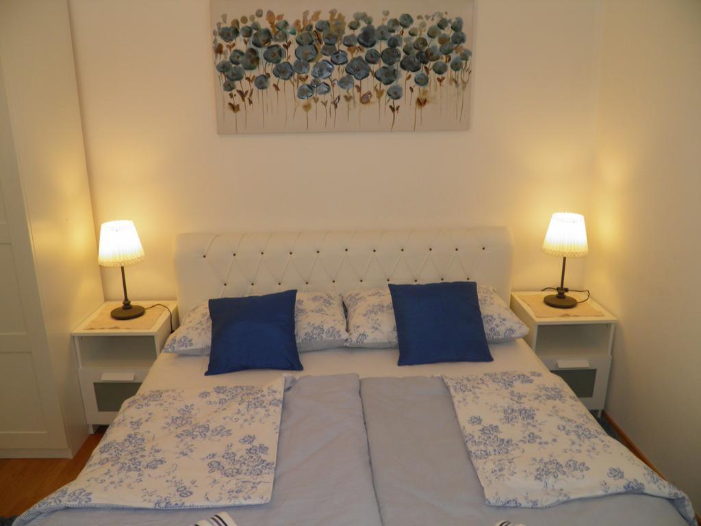 Apartments Perla Dinjiska Luaran gambar