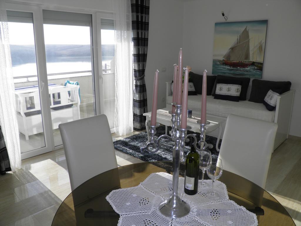 Apartments Perla Dinjiska Luaran gambar