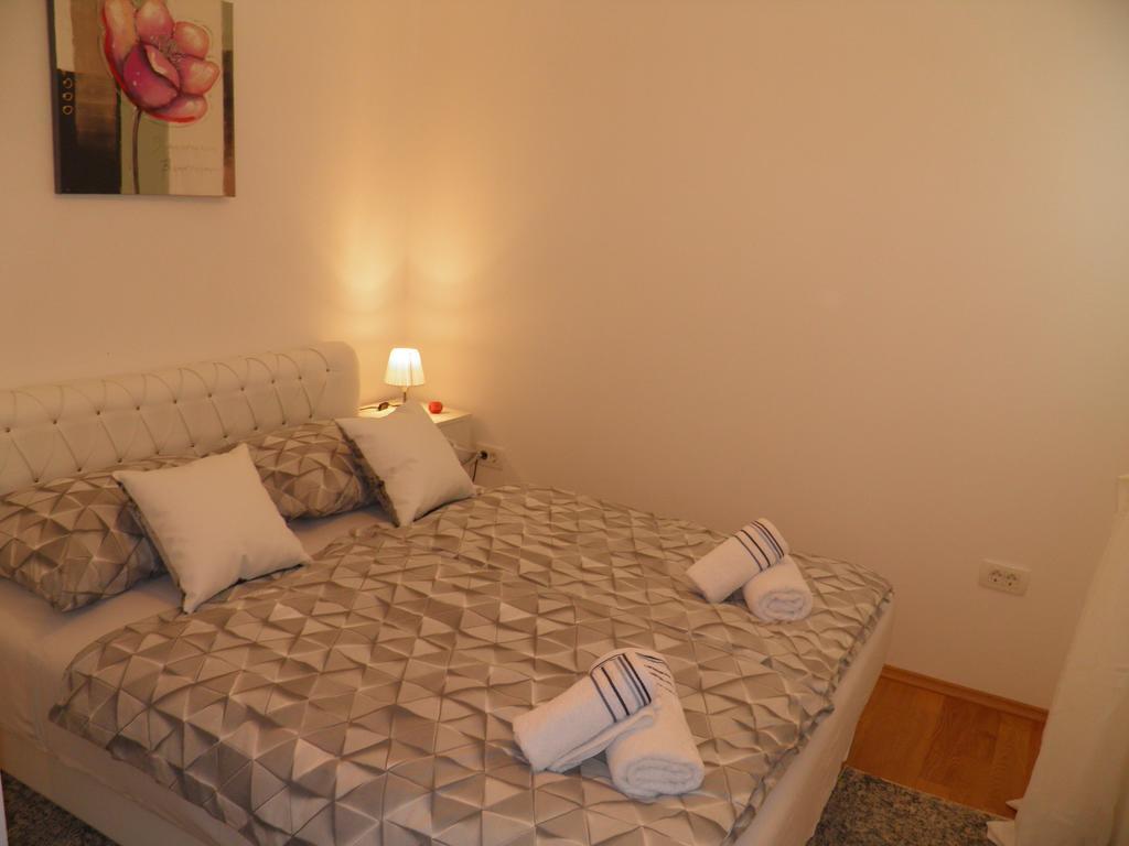 Apartments Perla Dinjiska Luaran gambar